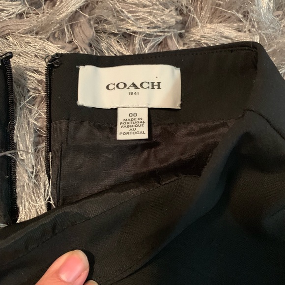 Coach skirt - Picture 2 of 3